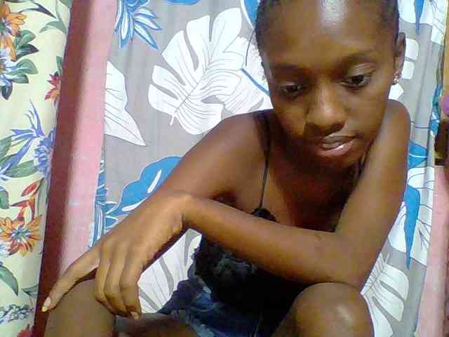 Marceliahh webcam