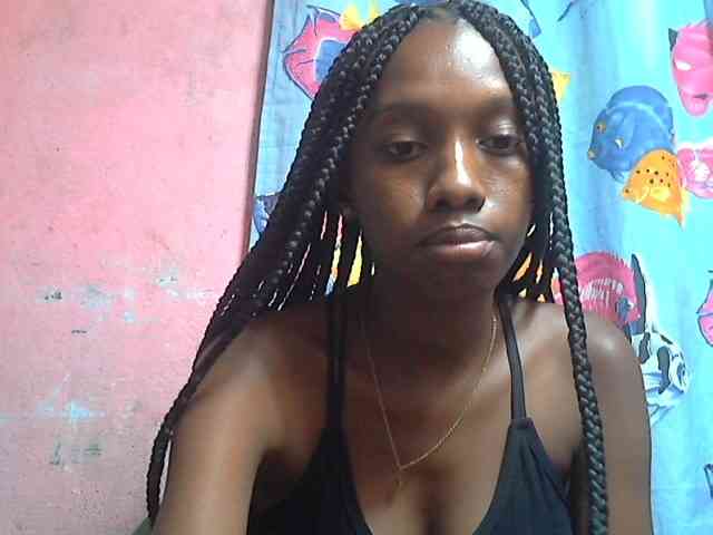 Marceliahh webcam