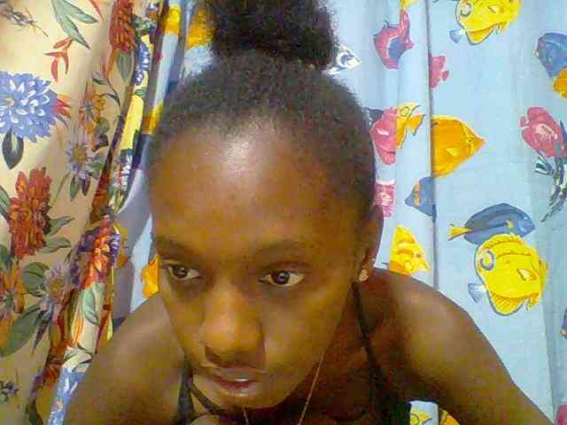 Marceliahh webcam