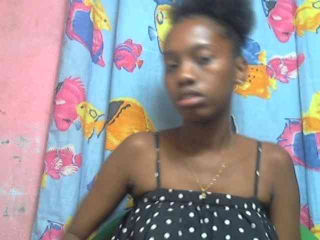 Marceliahh webcam