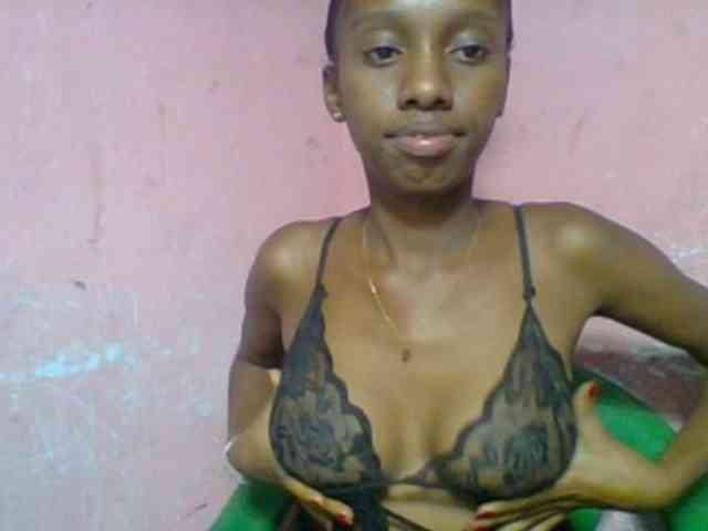 Marceliahh webcam