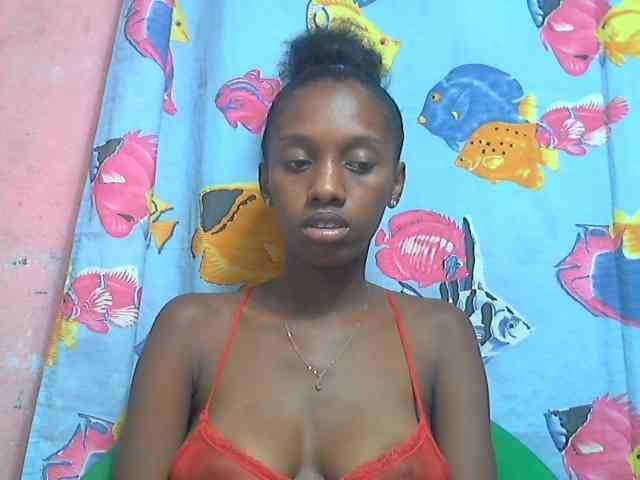 Marceliahh webcam