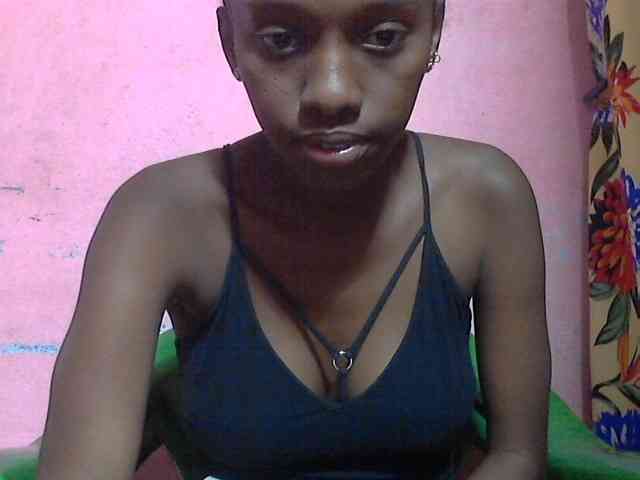 Marceliahh webcam