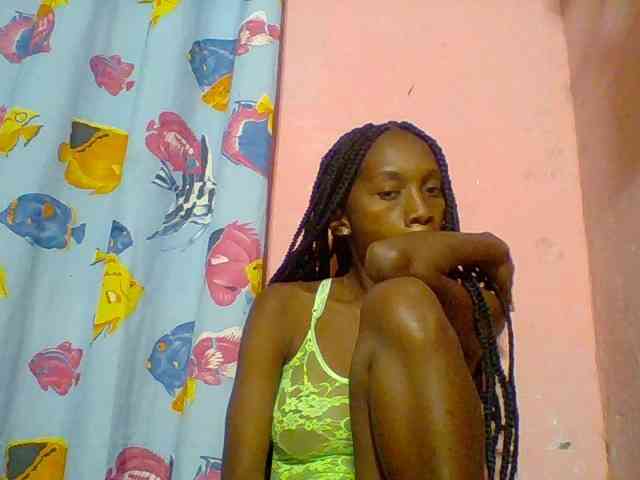 Marceliahh webcam