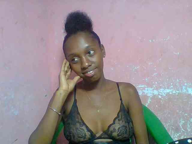 Marceliahh webcam