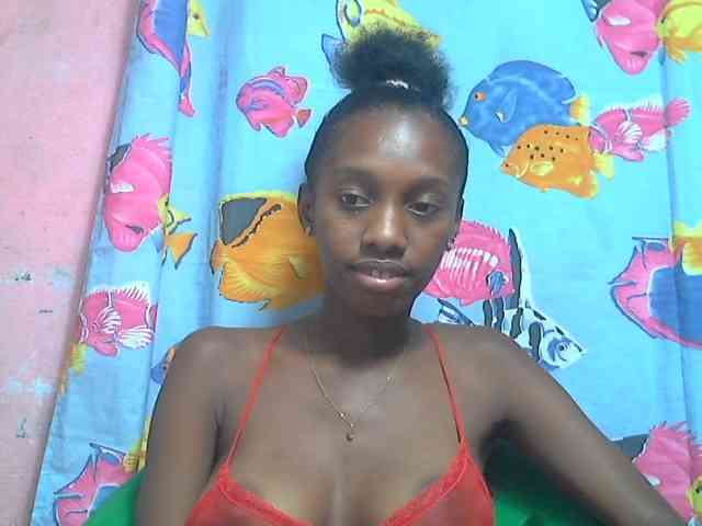 Marceliahh webcam