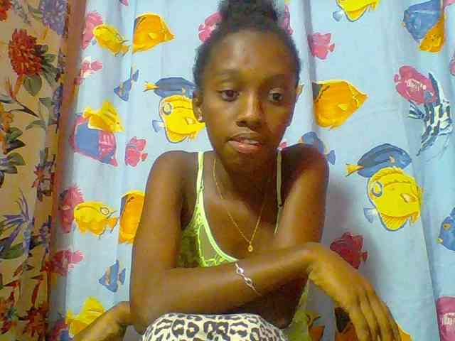 Marceliahh webcam