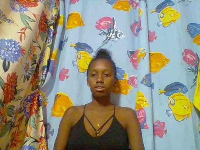 Marceliahh webcam