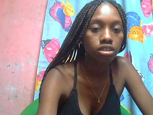 Marceliahh webcam