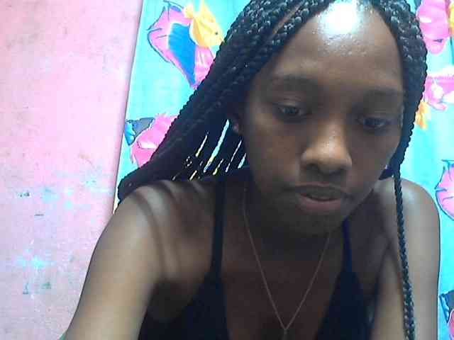 Marceliahh webcam