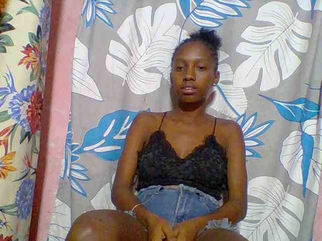 Marceliahh webcam