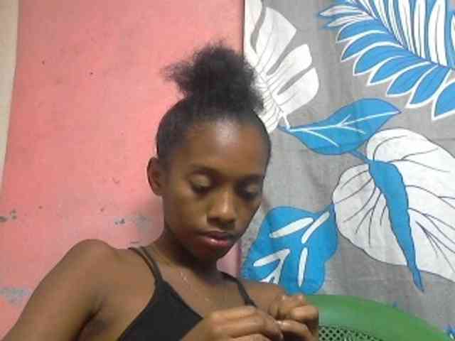 Marceliahh webcam