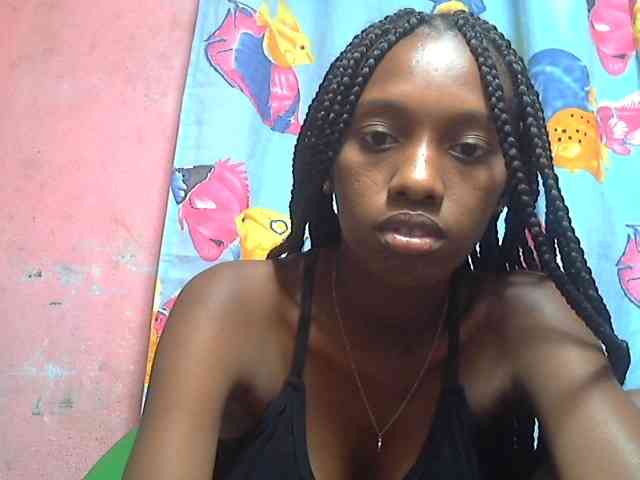 Marceliahh webcam