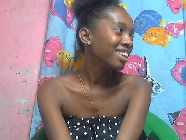 Marceliahh webcam