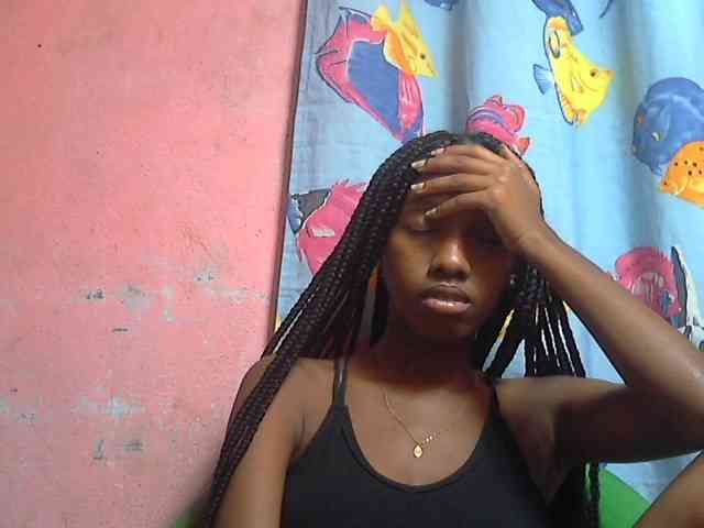 Marceliahh webcam