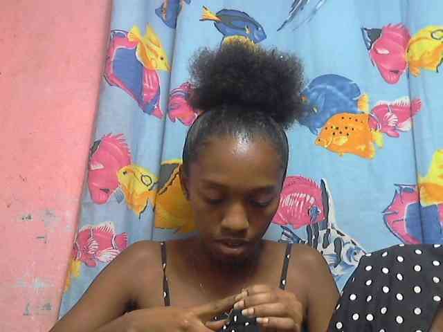 Marceliahh webcam