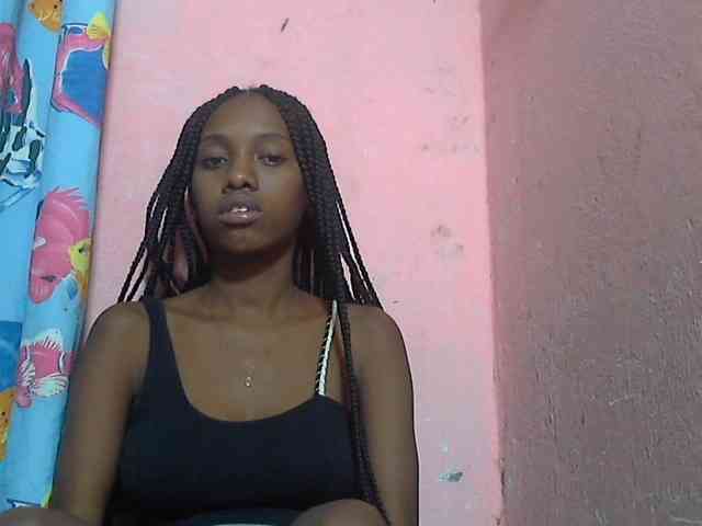 Marceliahh webcam
