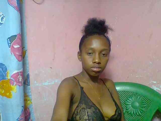 Marceliahh webcam