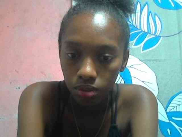 Marceliahh webcam