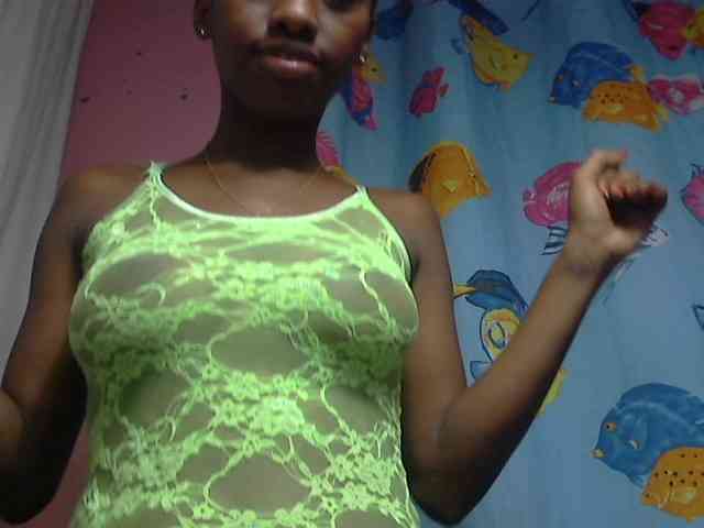 Marceliahh webcam