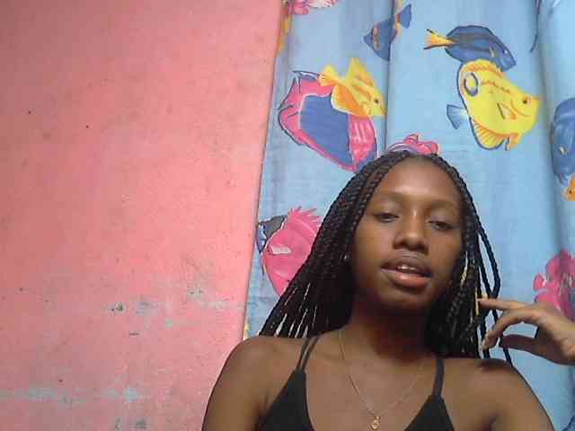 Marceliahh webcam