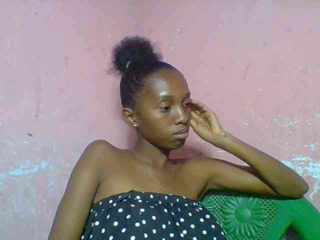 Marceliahh webcam