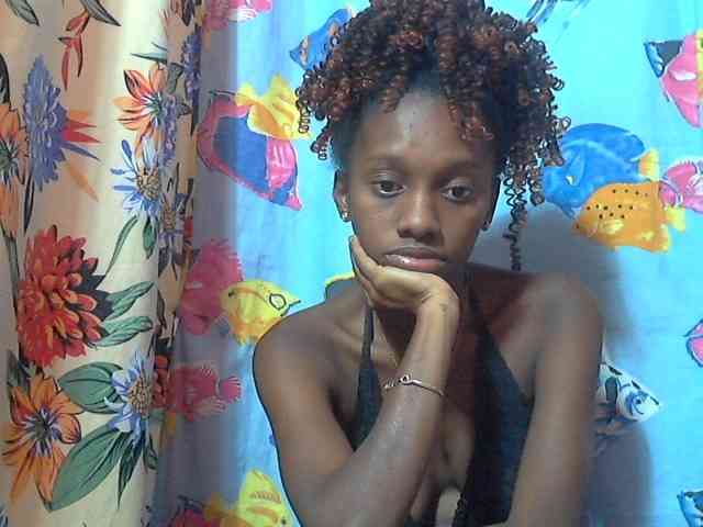 Marceliahh webcam