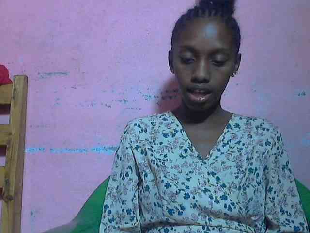 Marceliahh webcam