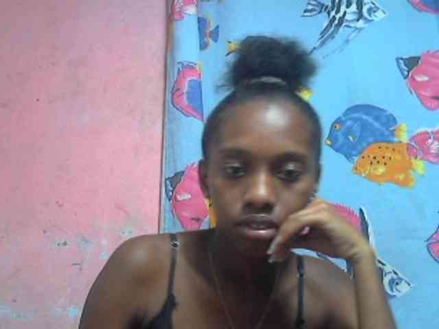 Marceliahh webcam