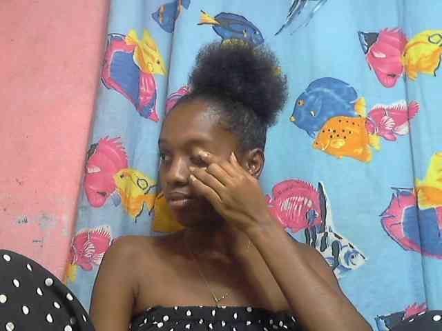 Marceliahh webcam