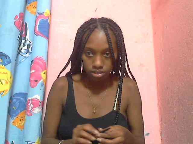Marceliahh webcam