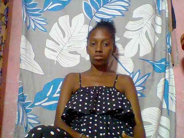 Marceliahh webcam