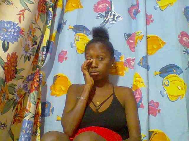 Marceliahh webcam