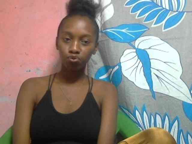 Marceliahh webcam