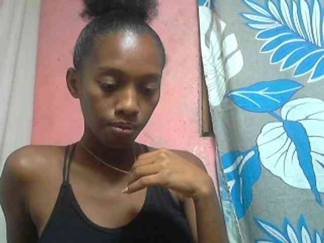 Marceliahh webcam
