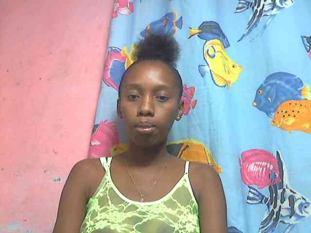 Marceliahh webcam