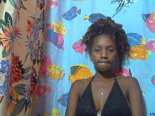 Marceliahh webcam