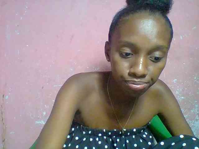 Marceliahh webcam