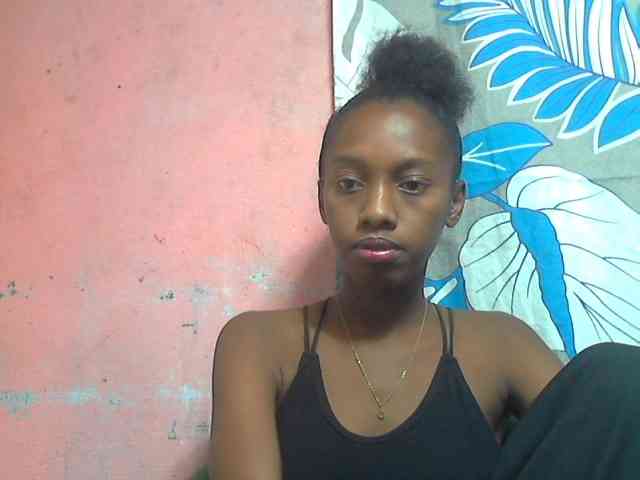 Marceliahh webcam