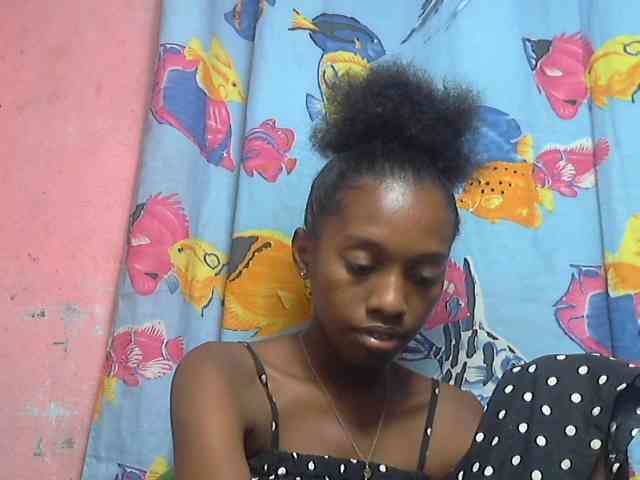 Marceliahh webcam