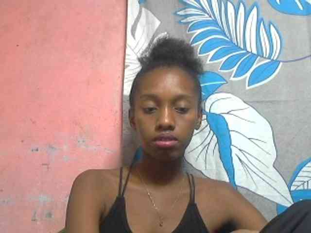 Marceliahh webcam