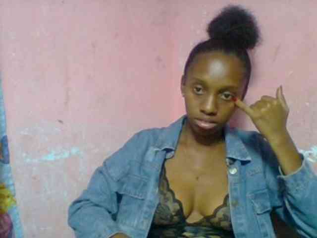Marceliahh webcam