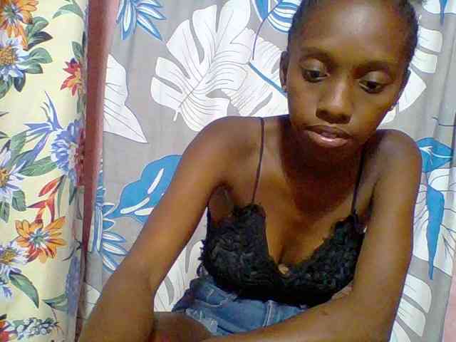 Marceliahh webcam