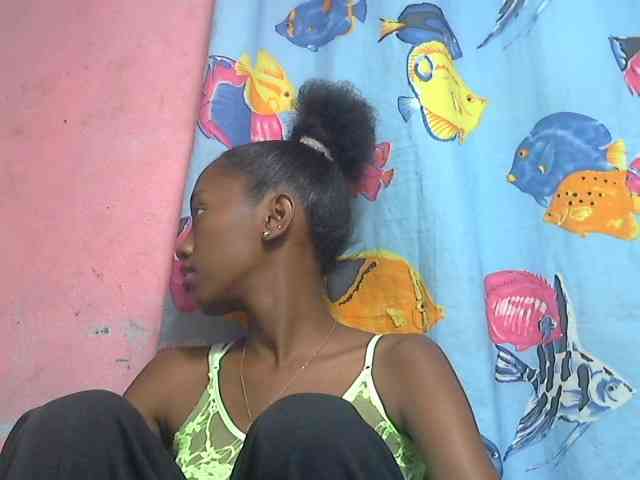 Marceliahh webcam