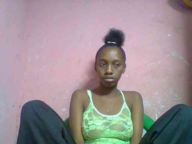 Marceliahh webcam