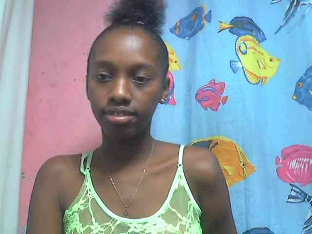 Marceliahh webcam