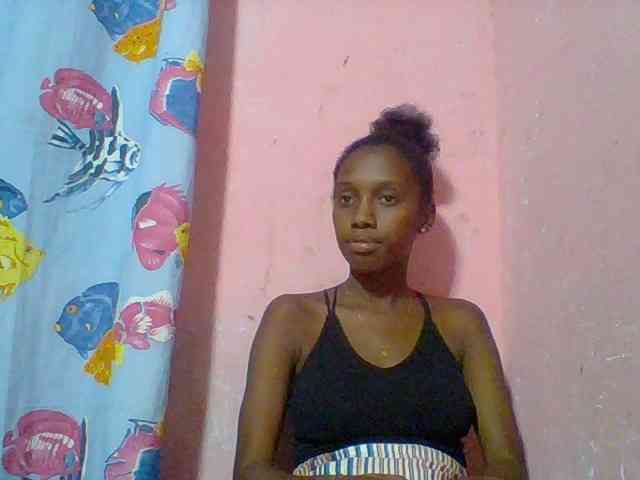 Marceliahh webcam