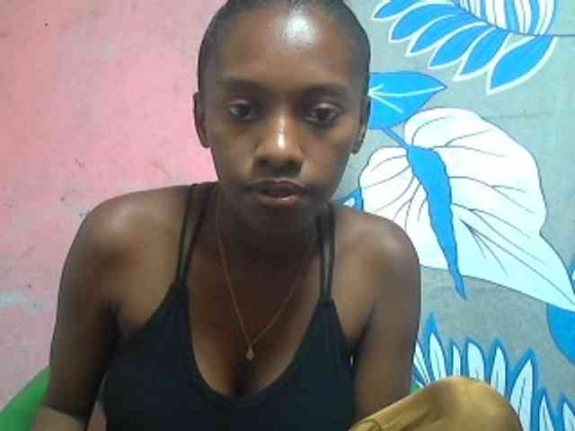 Marceliahh webcam