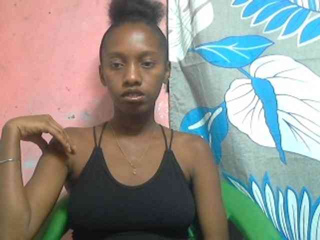 Marceliahh webcam