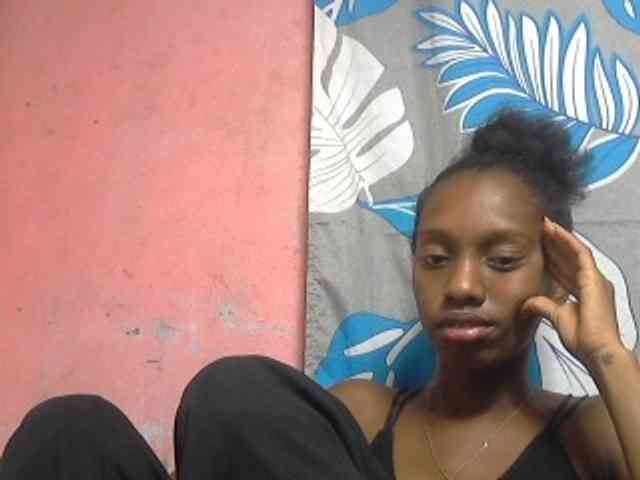 Marceliahh webcam